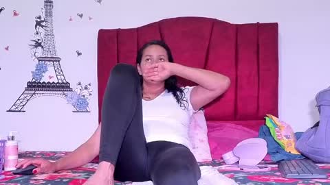 Antonella online show from May 7, 2026, 12:27 am