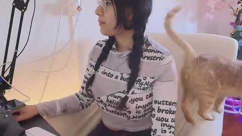 Anto online show from September 17, 2025, 9:33 am