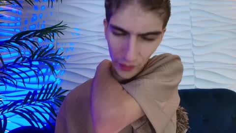 anton__monacu online show from December 15, 2025, 11:58 am