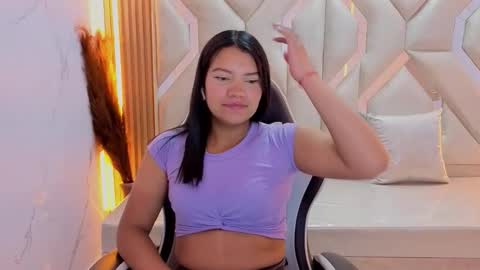 Snapshot of antonela_tp chatting on October 12, 2025, 12:48 pm Antonela online show from October 12, 2025, 12:48 pm