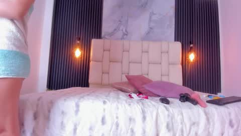 Antonella online show from March 17, 2026, 8:45 pm