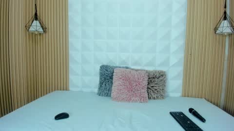 Snapshot of antonella00_ chatting on September 16, 2025, 4:08 pm Antonella online show from September 16, 2025, 4:08 pm