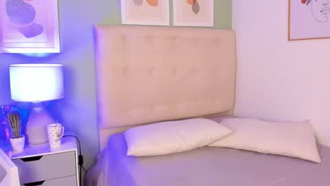 Antonella  online show from March 9, 2026, 4:38 am