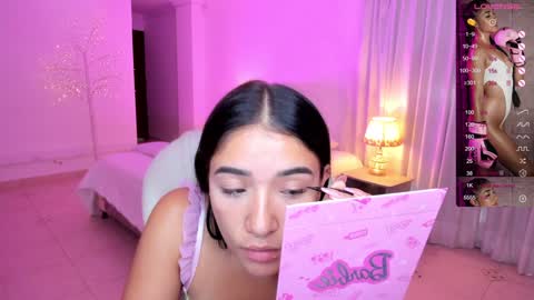  Antonella Grayy  online show from January 4, 2025, 2:14 pm