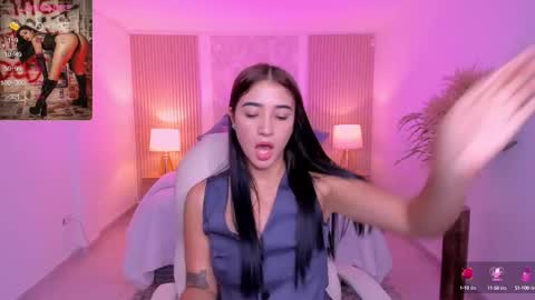 Snapshot of antonella_grayy chatting on October 3, 2025, 11:07 am  Antonella Grayy  online show from October 3, 2025, 11:07 am