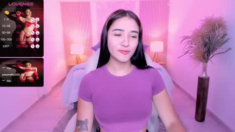 Snapshot of antonella_grayy chatting on October 10, 2025, 11:09 am  Antonella Grayy  online show from October 10, 2025, 11:09 am