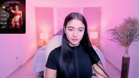 Snapshot of antonella_grayy chatting on October 14, 2025, 11:00 am  Antonella Grayy  online show from October 14, 2025, 11:00 am