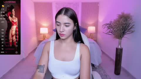 Snapshot of antonella_grayy chatting on October 15, 2025, 10:59 am  Antonella Grayy  online show from October 15, 2025, 10:59 am