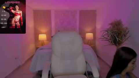 Snapshot of antonella_grayy chatting on October 23, 2025, 10:58 am  Antonella Grayy  online show from October 23, 2025, 10:58 am