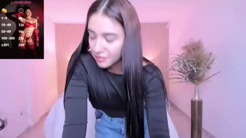 Snapshot of antonella_grayy chatting on November 3, 2025, 11:00 am  Antonella Grayy  online show from November 3, 2025, 11:00 am