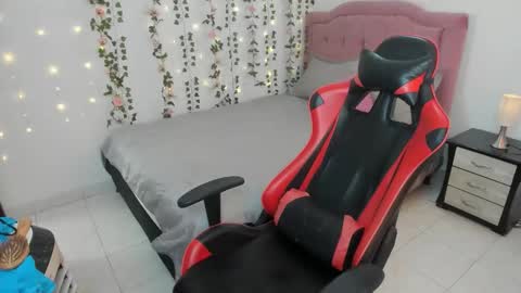  Antonella  online show from March 26, 2026, 6:13 pm