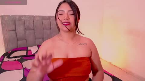 Antonella online show from May 13, 2026, 12:52 am