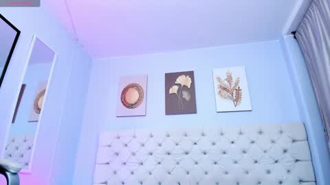 Antonella online show from February 2, 2025, 3:43 am