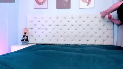 Antonella online show from March 7, 2025, 4:13 am