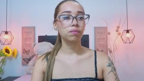 Antonella online show from June 19, 2026, 12:20 pm