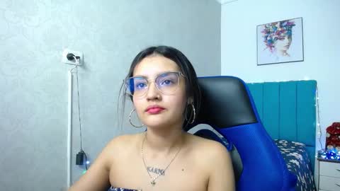 Antonella online show from December 6, 2024, 3:22 pm