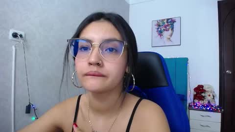 Antonella online show from December 10, 2024, 12:27 pm
