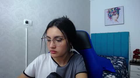 Antonella online show from December 11, 2024, 6:20 pm