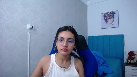 Antonella online show from December 17, 2024, 7:26 pm