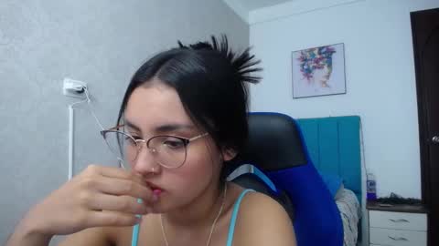 Antonella online show from January 16, 2025, 3:24 pm