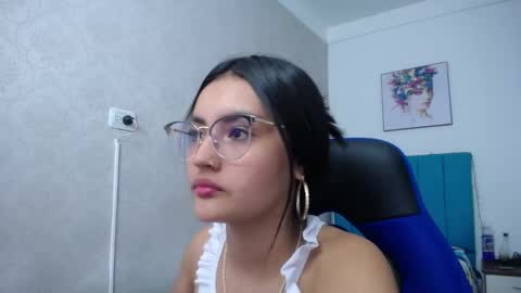 Antonella online show from January 22, 2025, 6:20 pm