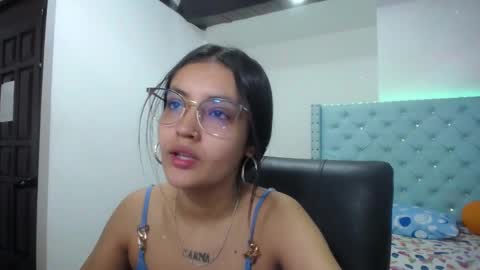 Antonella online show from February 6, 2025, 12:37 pm