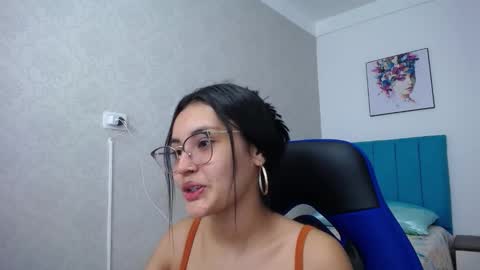 Antonella online show from February 25, 2025, 12:55 pm