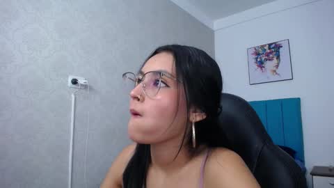 Antonella online show from March 7, 2025, 5:06 pm