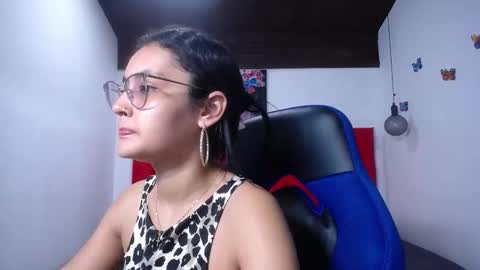 Antonella online show from September 9, 2025, 1:21 pm