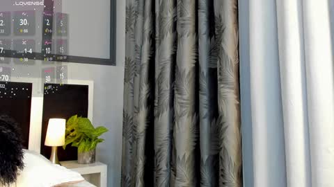 Snapshot of antonellaa_gomez chatting on December 10, 2024, 9:55 am  Antonellaa  online show from December 10, 2024, 9:55 am