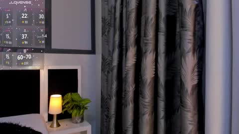 Snapshot of antonellaa_gomez chatting on December 11, 2024, 10:25 am  Antonellaa  online show from December 11, 2024, 10:25 am