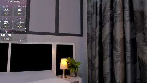 Snapshot of antonellaa_gomez chatting on December 17, 2024, 10:23 am  Antonellaa  online show from December 17, 2024, 10:23 am