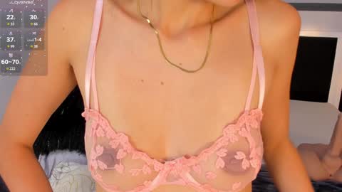 Snapshot of antonellaa_gomez chatting on January 21, 2025, 1:43 pm  Antonellaa  online show from January 21, 2025, 1:43 pm