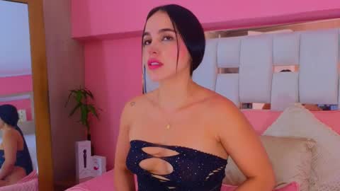    online show from February 9, 2025, 3:12 pm