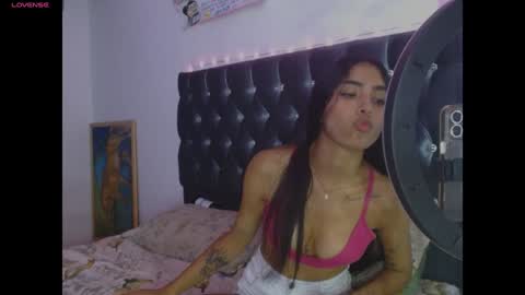 AntonellaAndNoah online show from January 22, 2025, 12:16 am