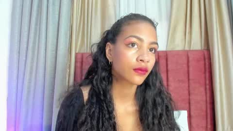 AntonellaHall  online show from March 7, 2025, 12:01 pm