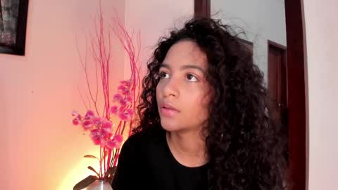 Snapshot of antonellahall_ chatting on April 2, 2026, 6:38 pm AntonellaHall online show from April 2, 2026, 6:38 pm