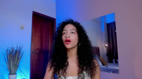 Snapshot of antonellahall_ chatting on May 14, 2026, 6:37 pm AntonellaHall online show from May 14, 2026, 6:37 pm