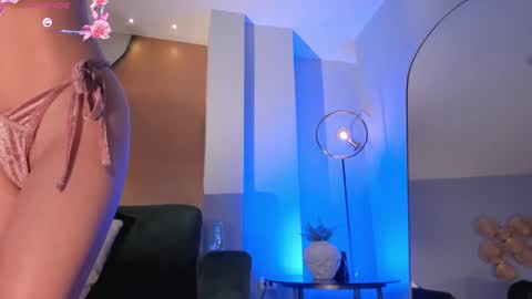 Antonella Hans online show from February 26, 2025, 2:57 pm
