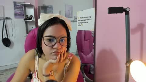 ANTONELLA online show from January 18, 2026, 12:31 pm