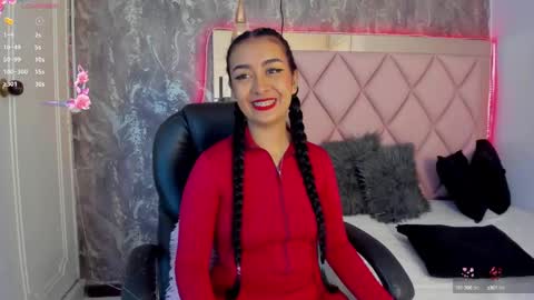 Snapshot of antonellaqueeen chatting on February 6, 2025, 11:32 am ANTONELLE online show from February 6, 2025, 11:32 am