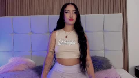 Snapshot of antonellaqueeen chatting on February 23, 2025, 3:24 am ANTONELLE online show from February 23, 2025, 3:24 am