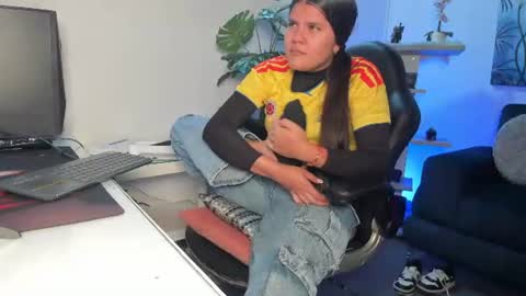 Snapshot of antonellariu chatting on July 3, 2026, 7:31 pm Antonella online show from July 3, 2026, 7:31 pm