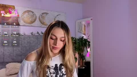  Antonella online show from May 4, 2026, 7:43 pm