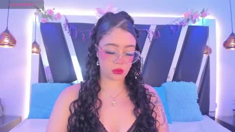 A N T O N E L L E  online show from June 25, 2026, 11:37 am