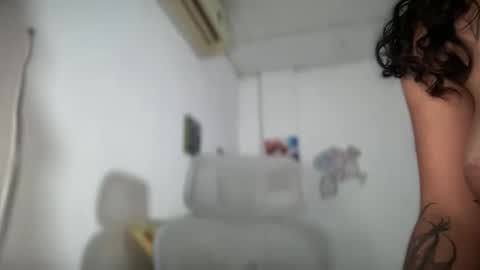 Antonia online show from February 11, 2026, 2:27 am