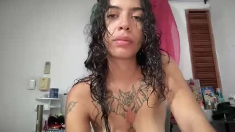 Snapshot of antoniabloom chatting on May 18, 2026, 5:02 am Antonia online show from May 18, 2026, 5:02 am