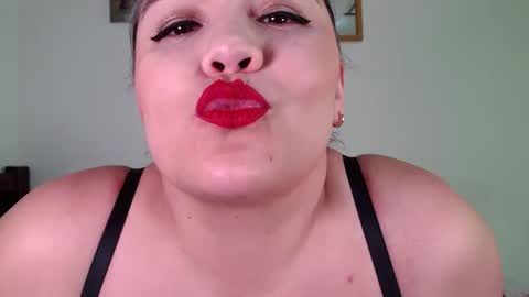 Snapshot of antoniamoreno82 chatting on March 10, 2025, 10:24 pm antonia online show from March 10, 2025, 10:24 pm