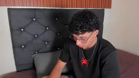 Antonio online show from December 21, 2025, 1:07 pm