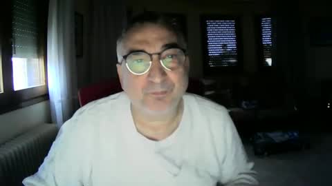 Snapshot of antonio2605 chatting on January 3, 2025, 3:33 pm Antonio online show from January 3, 2025, 3:33 pm